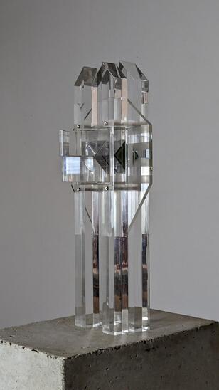 Ben Hoezen, acrylic sculpture