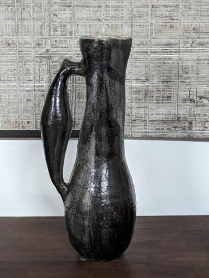 Jean Brisy, tall pitcher